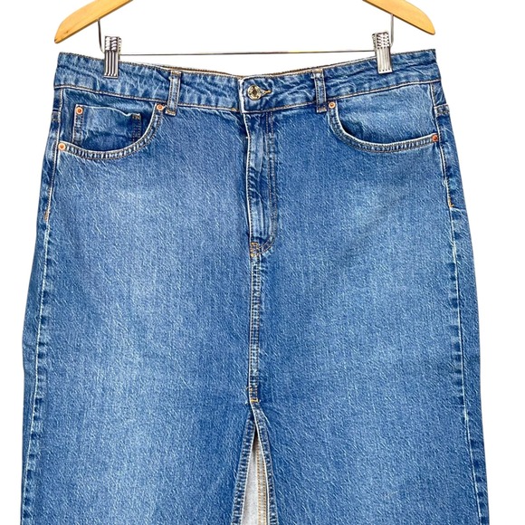 Stradivarius Denim Midi Skirt Front Slit Raw Hem Blue Jean Skirt Size‎ 12 - Picture 3 of 6